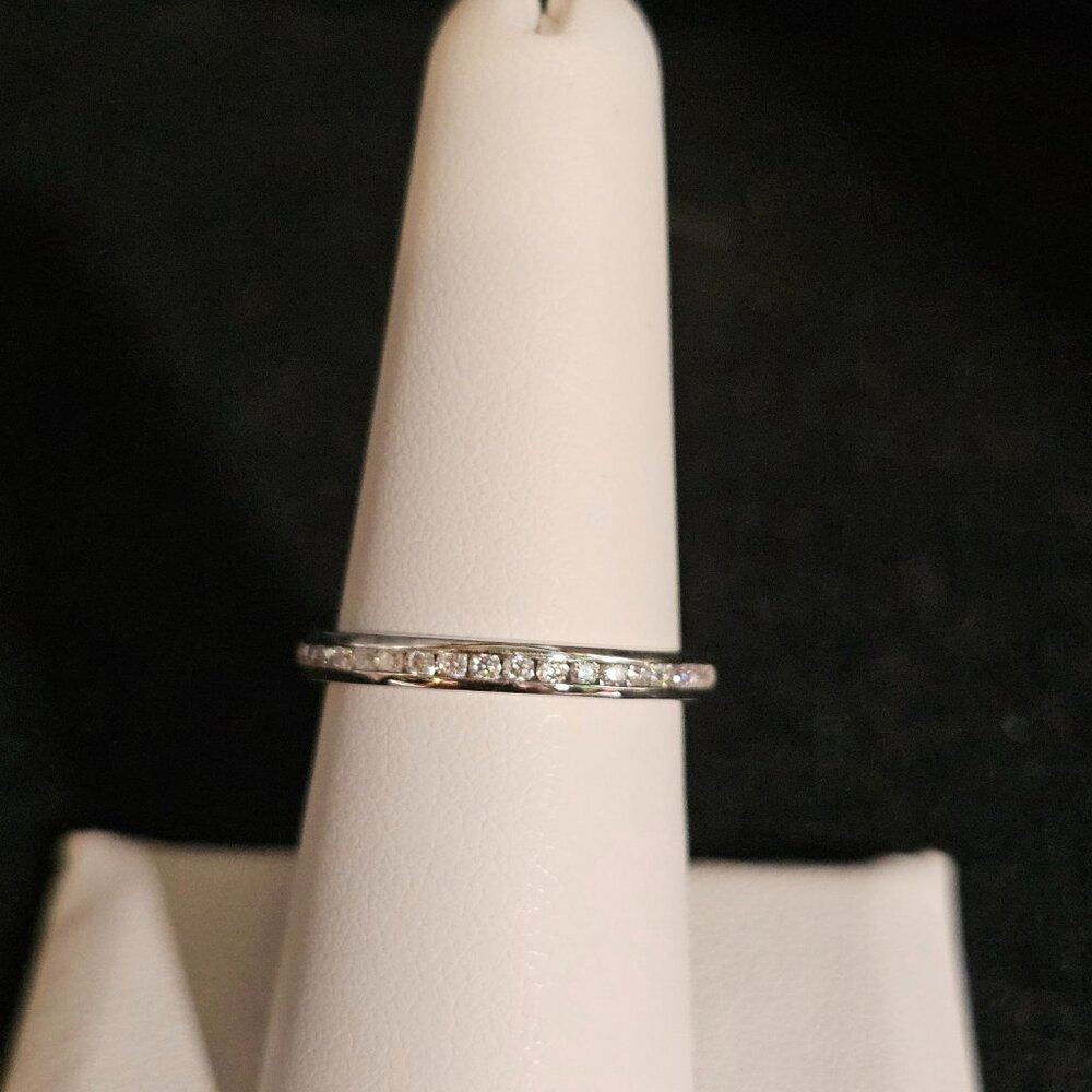 Gorgeous Moissanite 3 ring set. Size 8 - Picture 12 of 14
